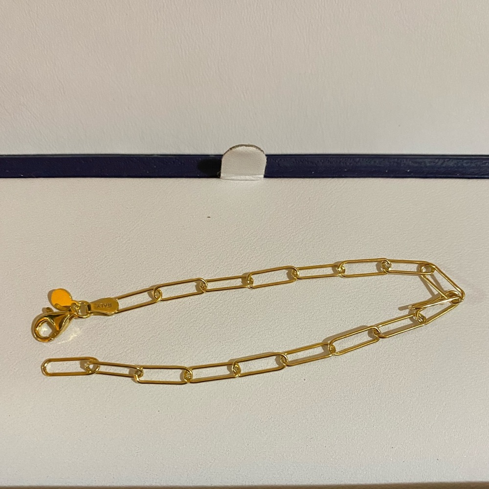 Paperclip gold bracelet